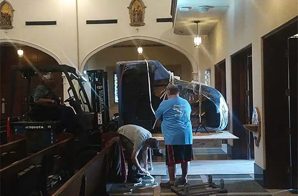 moving-upright-vs-grand moving a piano